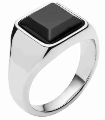 Bague Chevalière Onyx Noir et Acier - Force et Caractère