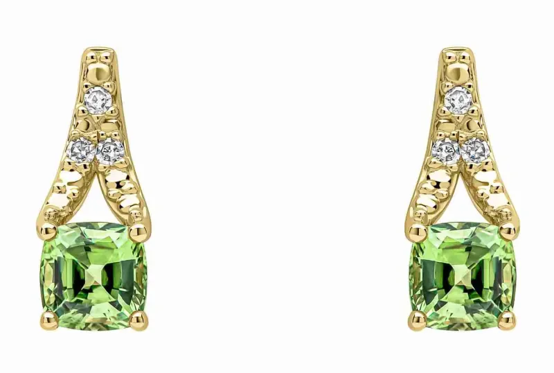 Boucles d'oreilles diamants et saphir vert en or jaune 375 carats.