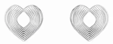 Paire de boucles d'oreilles en argent 925 en forme de cœur poli, finition brillante et lisse sur fond blanc.