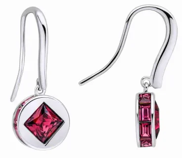 Paire de boucles d'oreilles pour femme en argent massif 925 de couleur rose fuchsia éclatant.